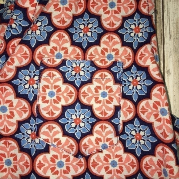 Caribbean Joe Red Floral Sleeveless Blouse - Picture 4 of 6